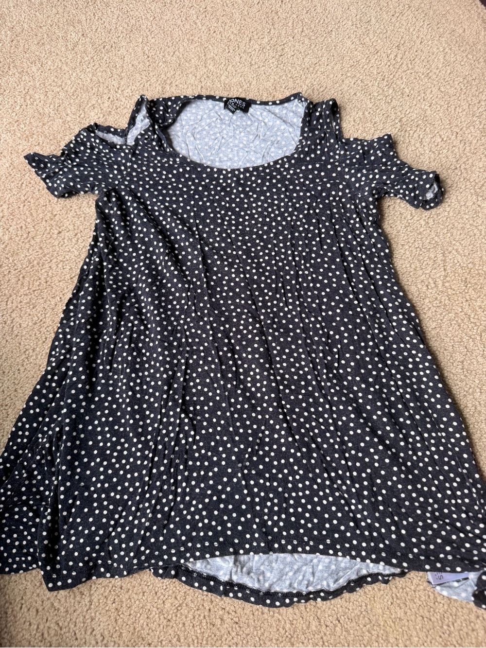 Jones New York Black Polka Dot Cold-Shoulder Tunic